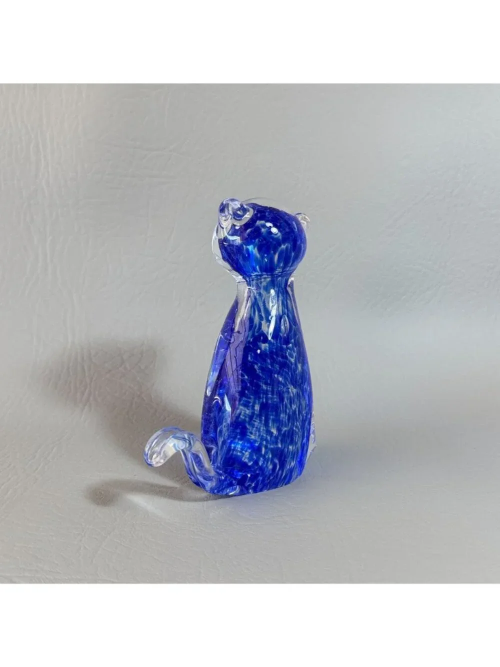 Retro Cobalt Blue Speckled Glass Sitting Cat Statue Clear Tail Paperweight 5
